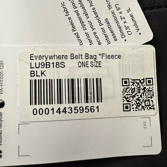 🆕 Lululemon Everywhere Belt Bag Fleece Black - Picture 9 of 14